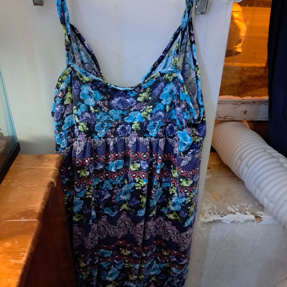 Floral Patterned Dress - Picture 3 of 12